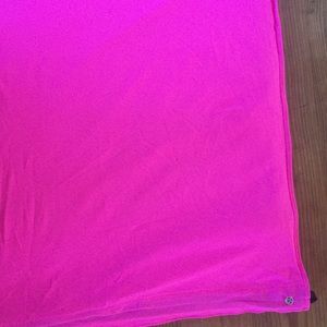Lululemon Neon Punk square scarf